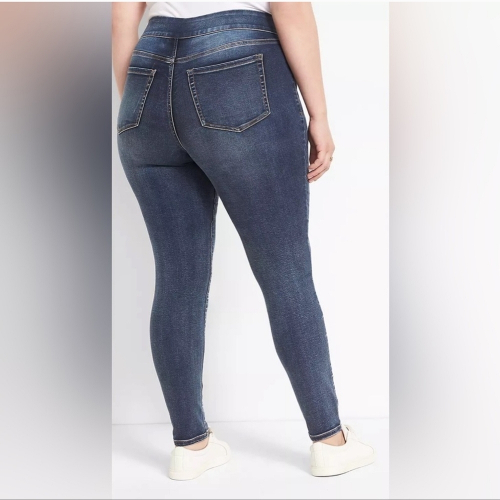Lane Bryant High Rise Medium Wash Pull On Jeggings Size 26 - Picture 2 of 6